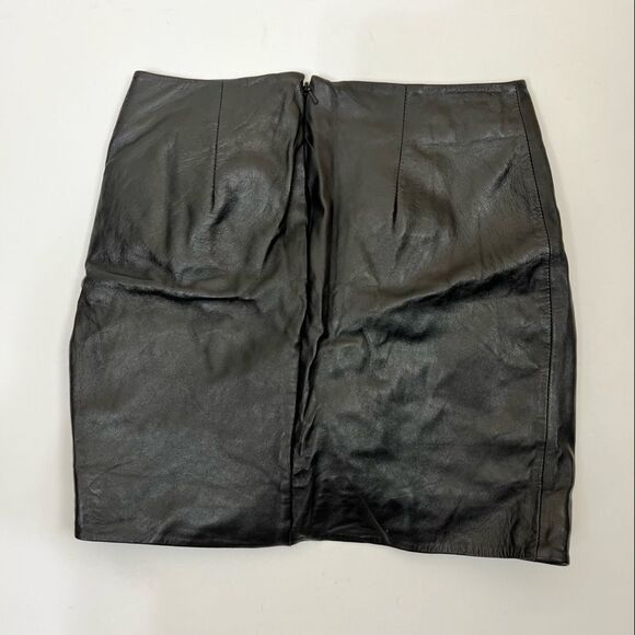 LAMARQUE • Aricia Skirt in Black - Picture 8 of 8